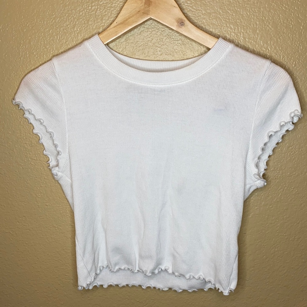 Plain white t-shirt from forever21
